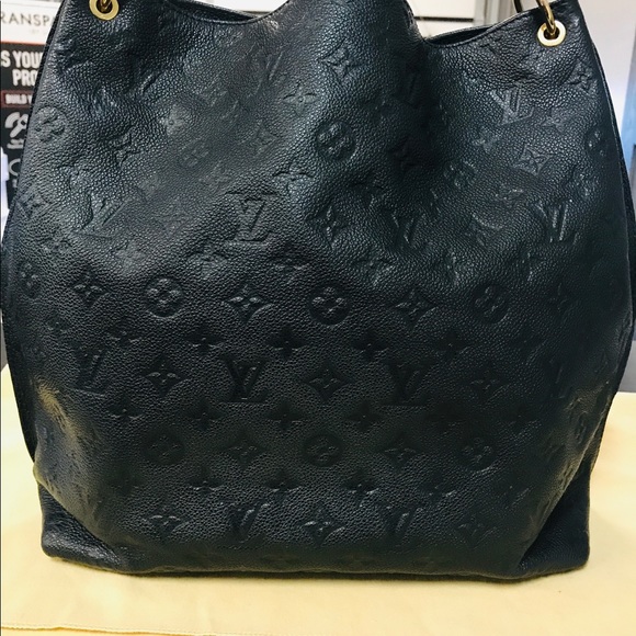 SOLD- Louis Vuitton Métis Hobo - Picture 2 of 8